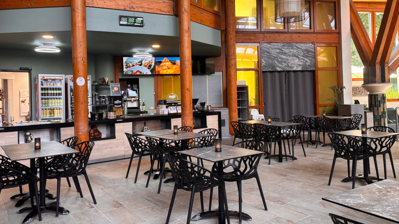 Lovina Bistro Thermeninnenbereich